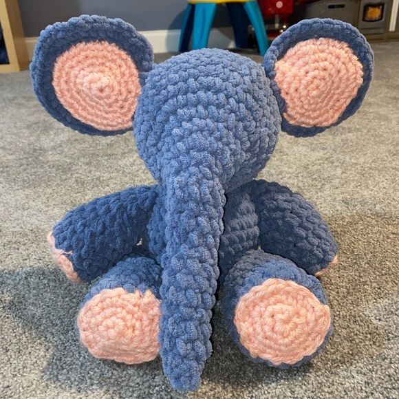 Crochet elephant!🫐 - Picture 1 of 3